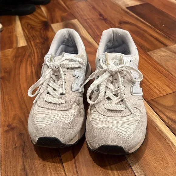 New Balance 574 women’s size 7 - Picture 2 of 4